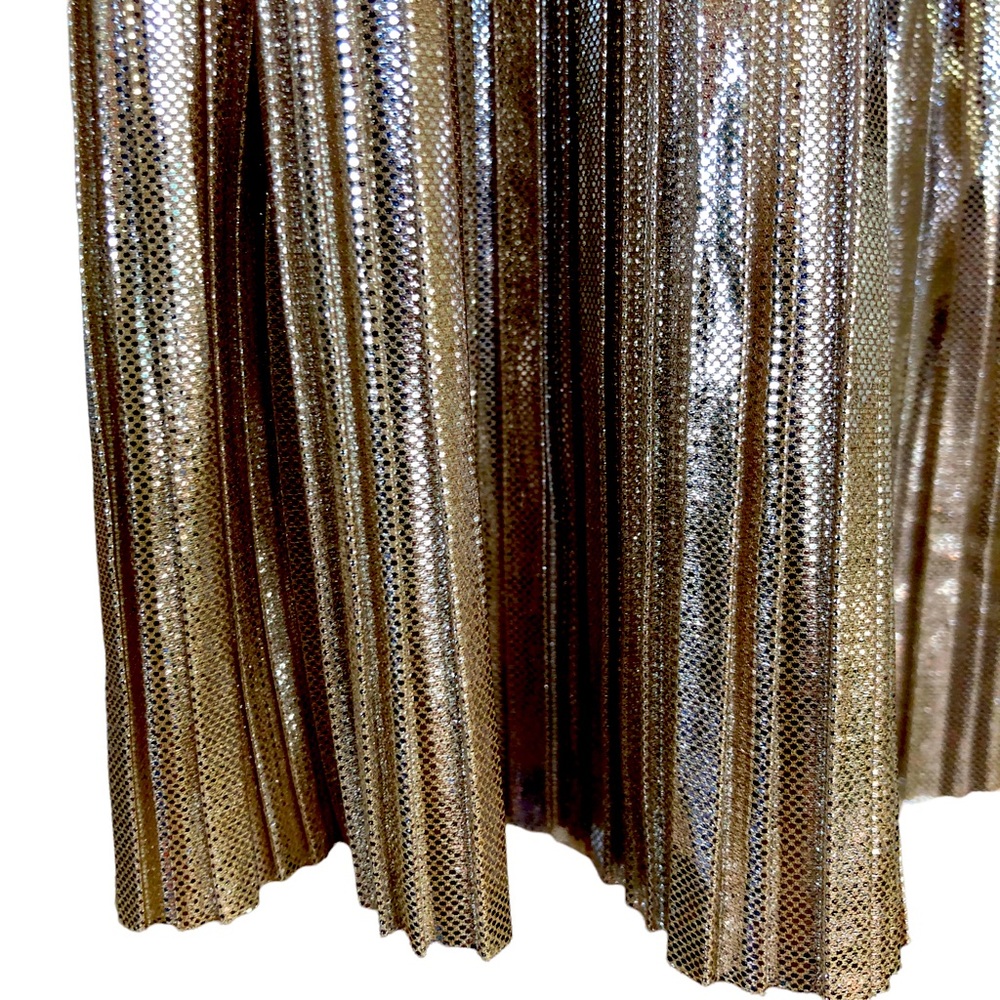 Women’s Small Forever 21 Gold Pleated Mini Skirt with Zipper NWT - Picture 4 of 7